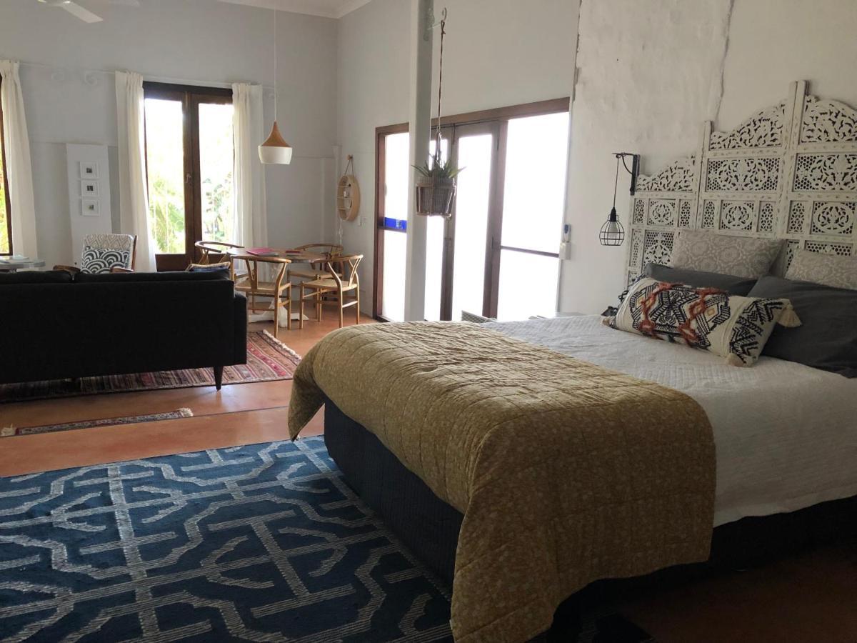 Shorebreak Studio Apartments แซฟไฟร์บีช ภายนอก รูปภาพ