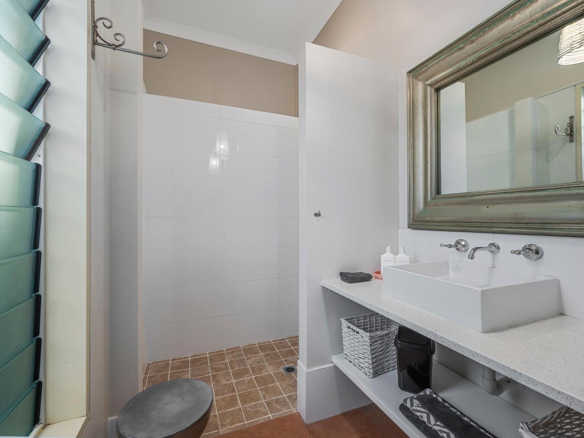Shorebreak Studio Apartments แซฟไฟร์บีช ภายนอก รูปภาพ